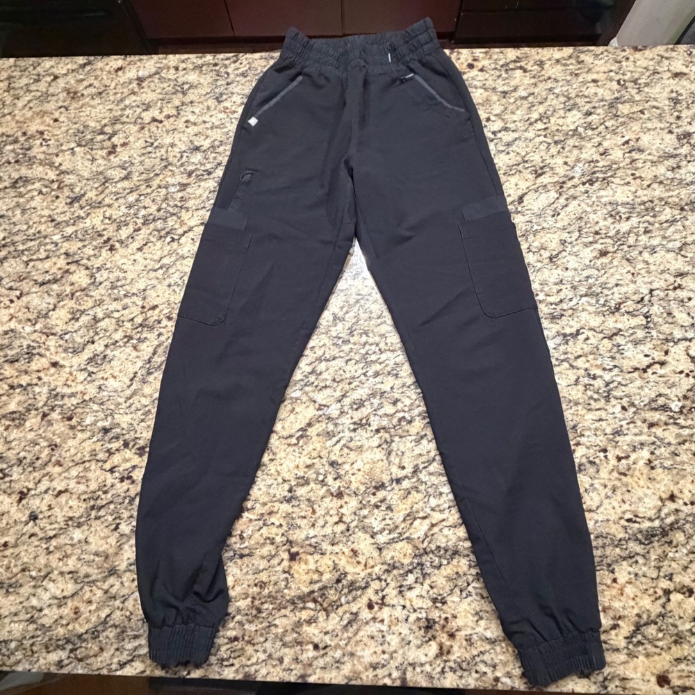FIGS Technical Collection Black Cargo Jogger Scrub Pants XXS ws
